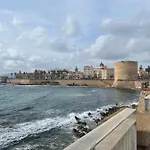 דירה Guillermo House *