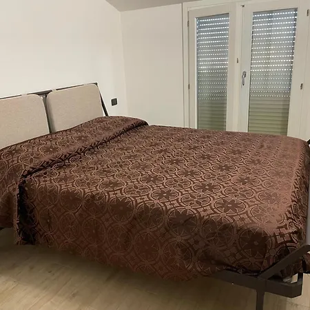 Guillermo House * アルゲーロ
